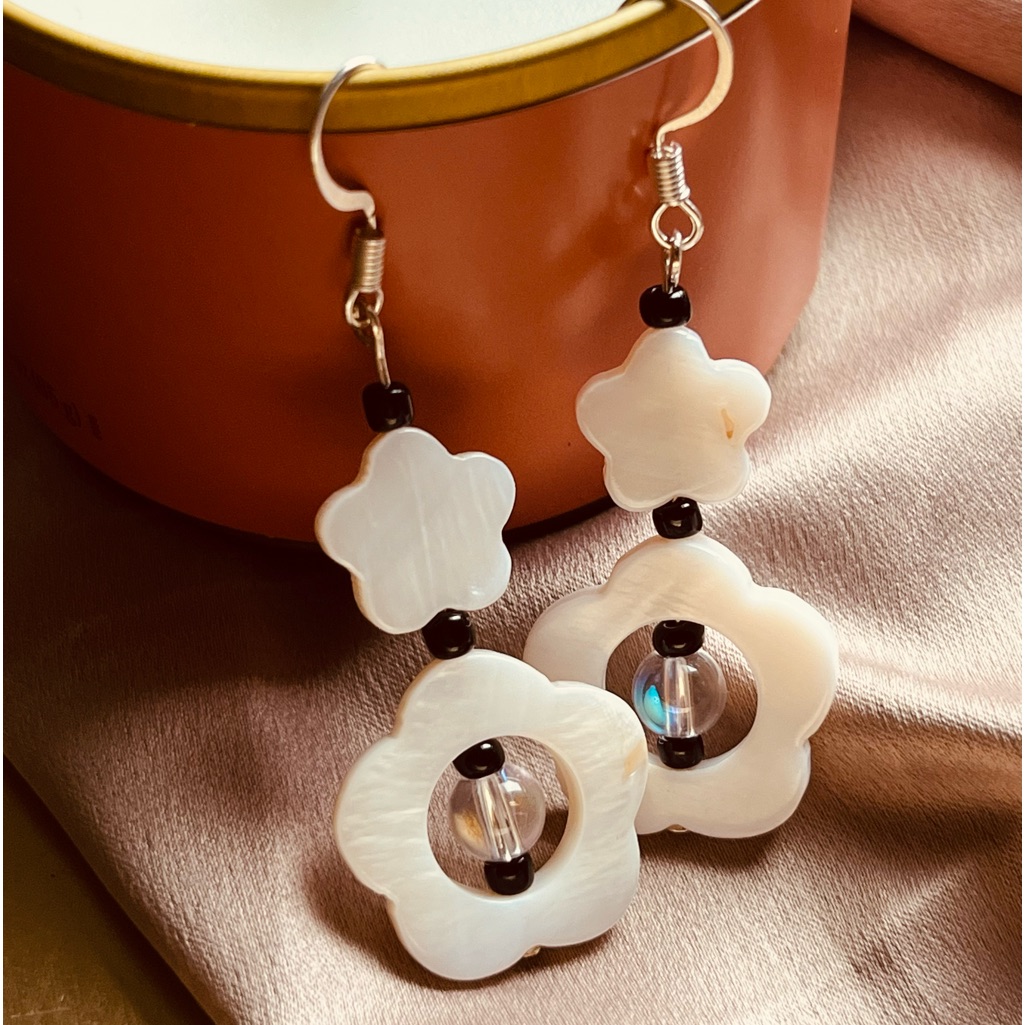 New-Stone Flower Earrings